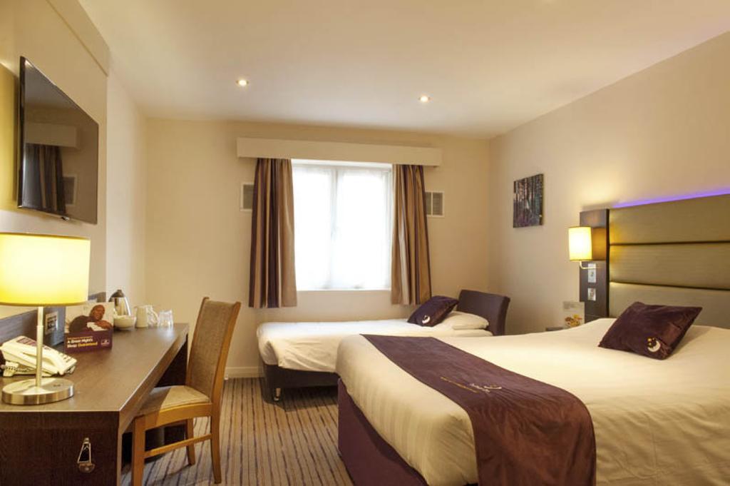 Premier Inn London City - Aldgate Εξωτερικό φωτογραφία